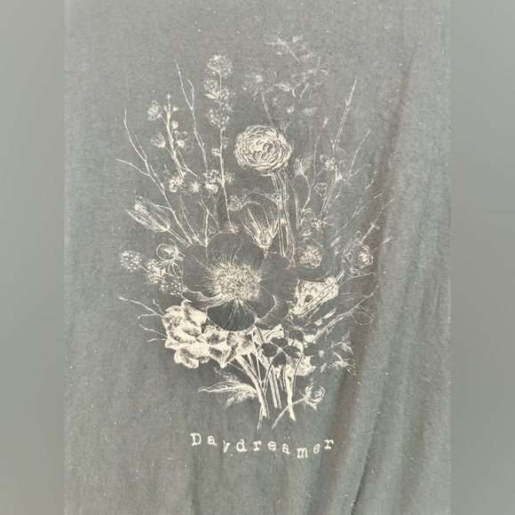 Dirtee Laundry "Daydreamer" Crop Top - Picture 2 of 6